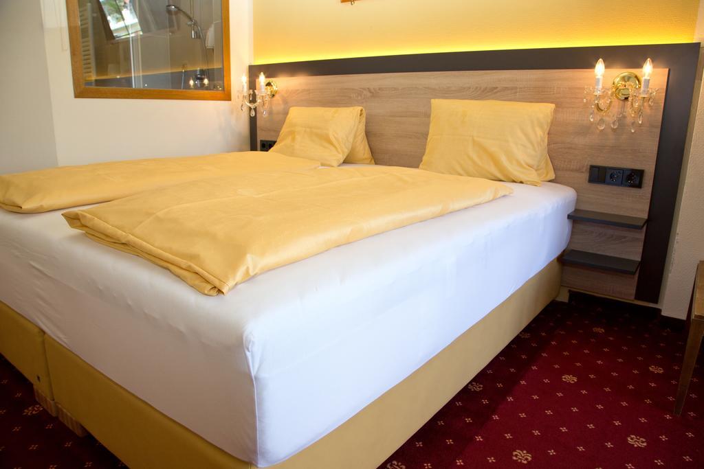 Villa Desiree - Hotel Garni - Adults Only Villach Exterior photo