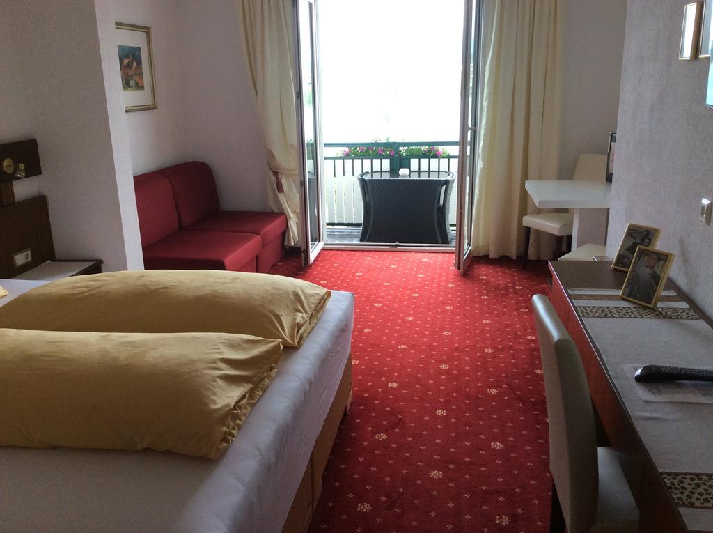 Villa Desiree - Hotel Garni - Adults Only Villach Exterior photo